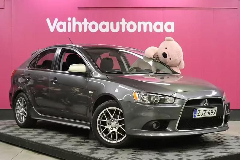 Käytetty Mitsubishi Lancer Sportback Intense 143 HP (105 kW) 2009 Viistoperä
