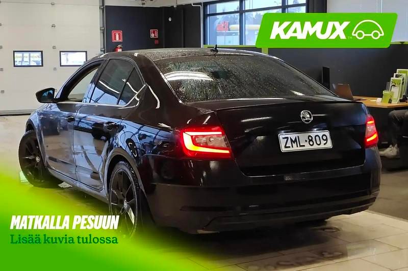 Käytetty Skoda Octavia LAURIN & KLEMENT 250 HP (183 kW) 2019 Schwarzmagic perleffekt Sedan
