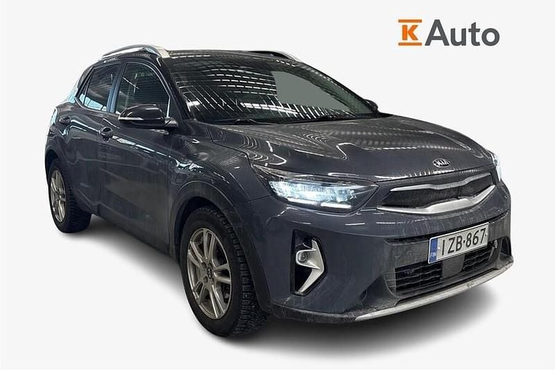 Käytetty Kia Stonic 120 HP (88 kW) 2021 Harmaa Katumaasturi