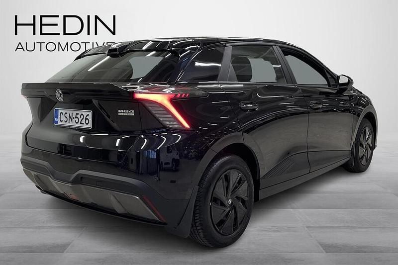 Käytetty MG MG4 EV 125 kW (170 HP) 2022 Musta Viistoperä