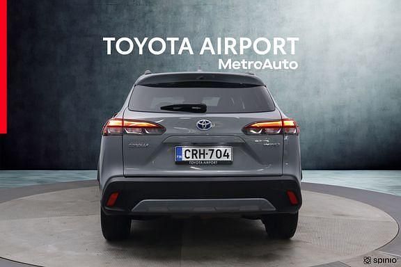 Käytetty Toyota Corolla Cross Edition 197 HP (144 kW) 2023 Harmaa Katumaasturi