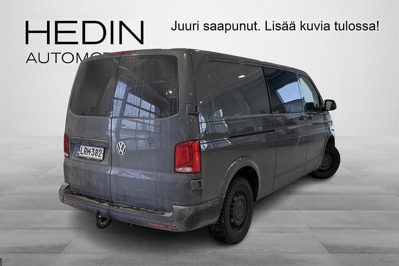 Käytetty VW T6.1 110 HP (80 kW) 2022 Harmaa Van