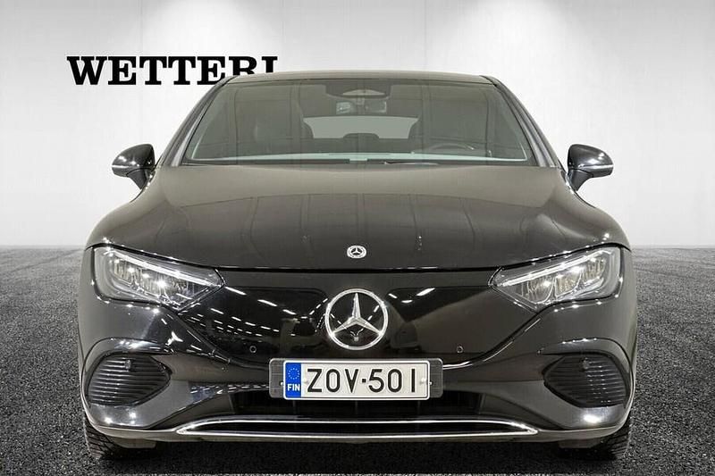 Käytetty Mercedes EQE350 214 kW (292 HP) 2022 Musta Sedan