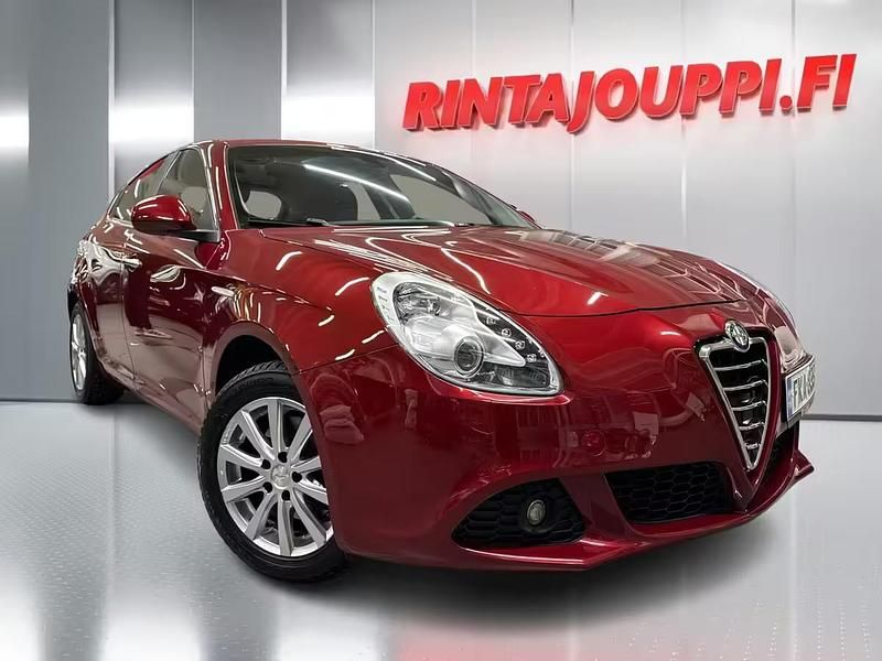 Käytetty Alfa Romeo Giulietta 140 HP (102 kW) 2011 Viistoperä