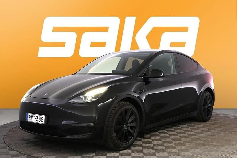 Käytetty Tesla Model Y 258 kW (351 HP) 2024 Katumaasturi