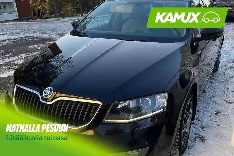Musta Käytetty 2015 Skoda Octavia Style Farmari | 8 970 € (Perustarjous) - Kuva 1/3