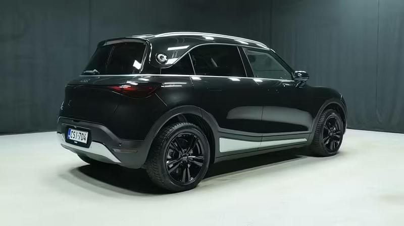 Käytetty Smart ForFour Pro 200 kW (272 HP) 2023 Musta Viistoperä