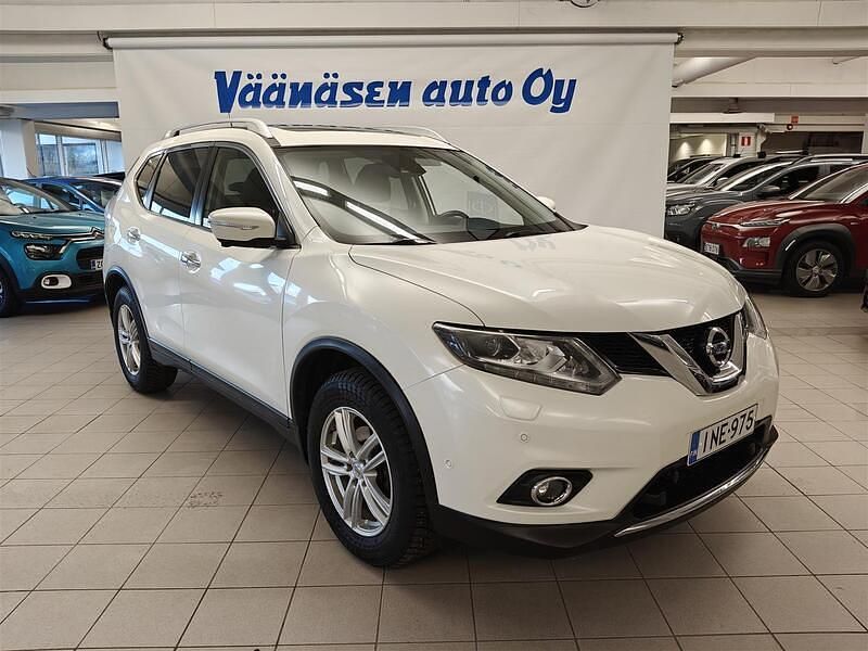 Valkoinen Käytetty 2017 Nissan X-Trail 360º Katumaasturi | 15 800 € (Hieman kallis) - Kuva 1/4