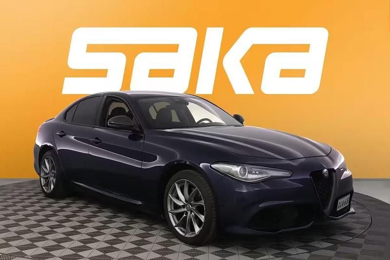 Käytetty Alfa Romeo Giulia Veloce 280 HP (205 kW) 2018 Sedan