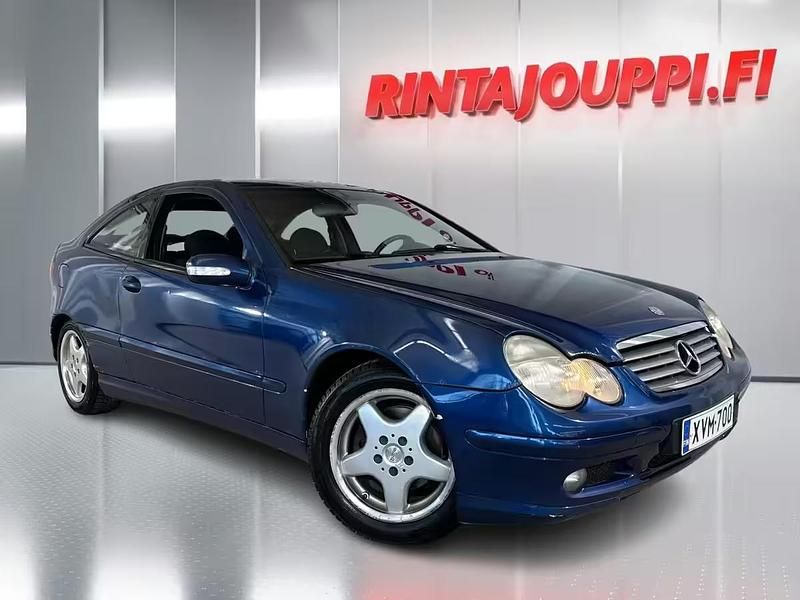 Käytetty 2002 Mercedes C220 Coupe - kaksiovinen | 2 460 € - Kuva 1/4