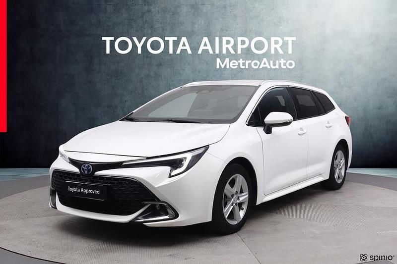 Valkoinen Käytetty 2023 Toyota Corolla Edition Farmari | 27 890 € (Perustarjous) - Kuva 1/4