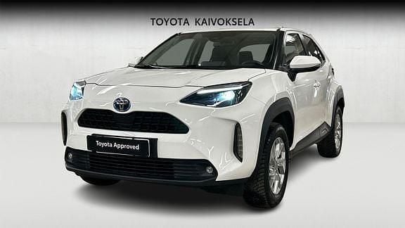 Käytetty Toyota Yaris Cross Active 116 HP (85 kW) 2024 Valkoinen Katumaasturi