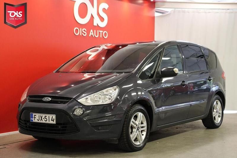 Käytetty Ford S-MAX Trend 116 HP (85 kW) 2011 Tila-auto