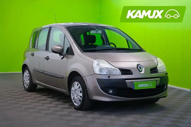 Käytetty Renault Grand Modus Expression 75 HP (55 kW) 2009 Tila-auto