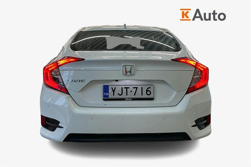 Käytetty Honda Civic Sport 182 HP (133 kW) 2018 Valkoinen Sedan