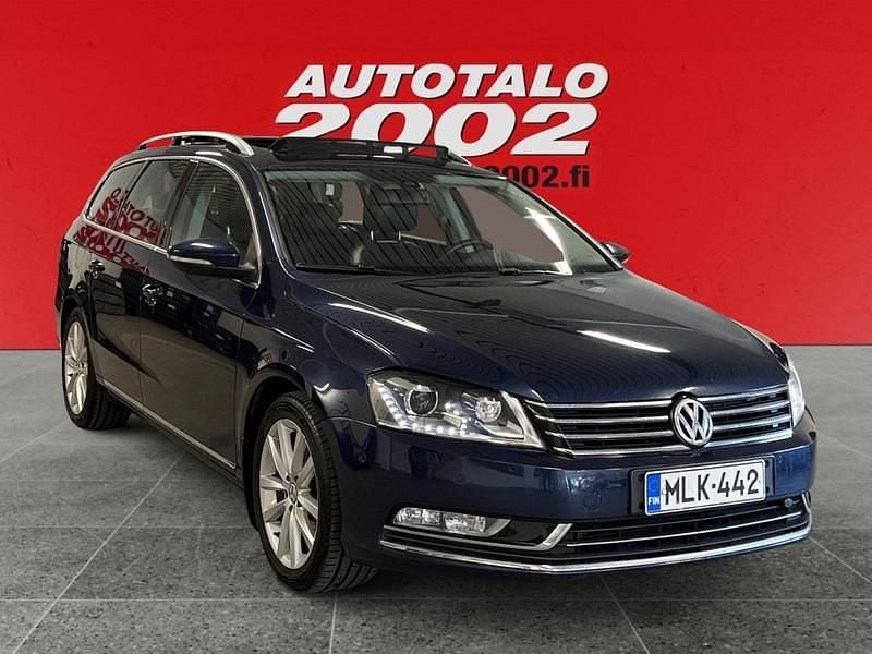 Käytetty VW Passat Highline 177 HP (130 kW) 2013 Sininen Farmari