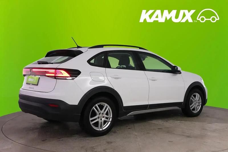 Käytetty VW Taigo Style 95 HP (69 kW) 2023 Valkoinen Katumaasturi