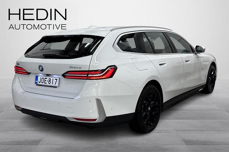 Käytetty BMW 530e 299 HP (219 kW) 2025 Farmari