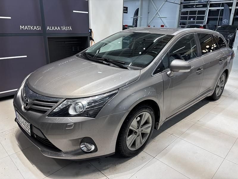Käytetty 2015 Toyota Avensis Multidrive S Farmari | 15 980 € (Hyvä tarjous) - Kuva 1/3