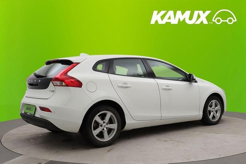Käytetty Volvo V40 Business Edition 122 HP (89 kW) 2019 Valkoinen Viistoperä