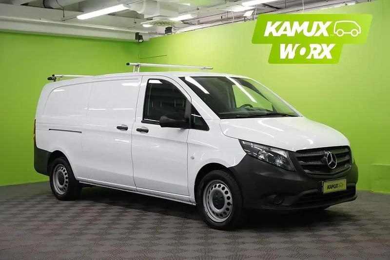 Valkoinen Käytetty 2022 Mercedes Vito Tila-auto | 28 900 € - Kuva 1/4