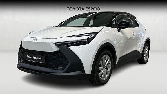 Valkoinen Käytetty 2024 Toyota C-HR Edition Katumaasturi | 34 990 € - Kuva 1/4
