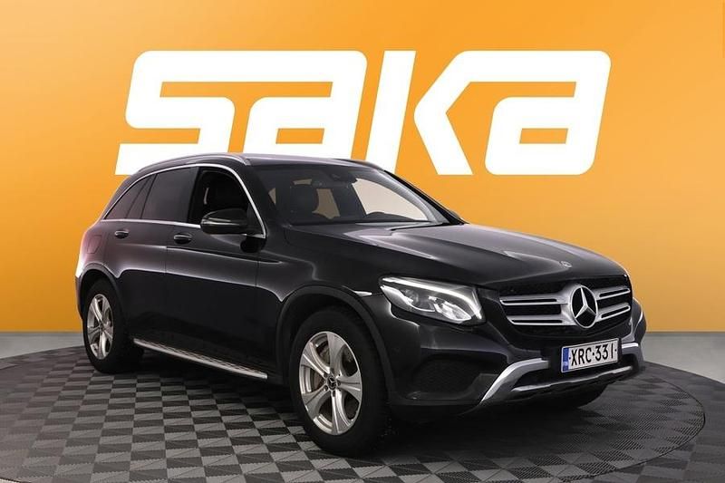 Käytetty Mercedes GLC350 Business 211 HP (155 kW) 2018 Katumaasturi