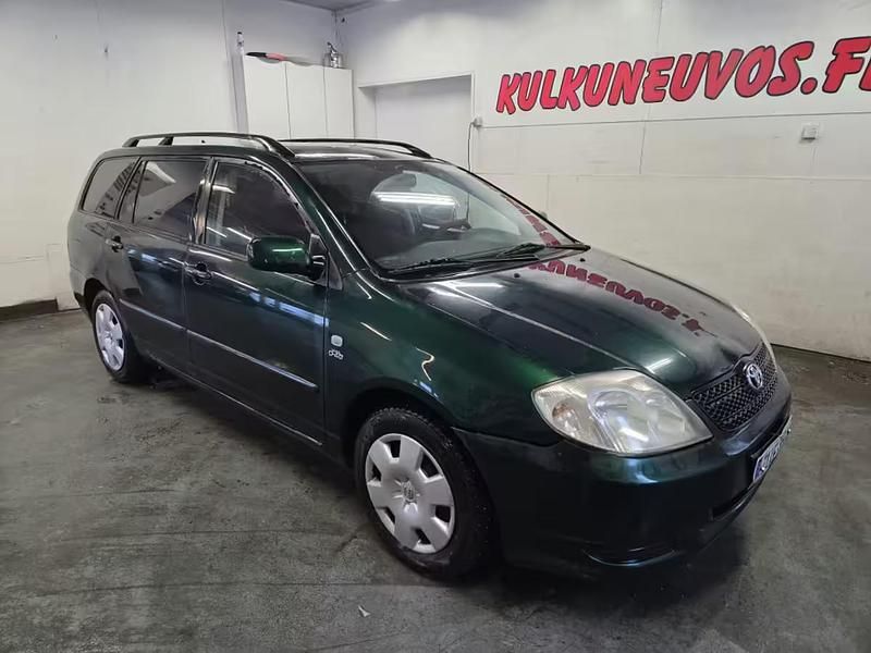 Käytetty Toyota Corolla 2003