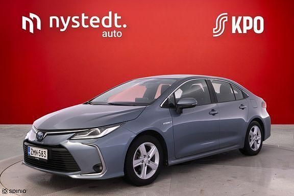 Käytetty Toyota Corolla Active 97 HP (71 kW) 2019 Hopea Sedan