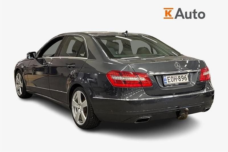 Käytetty Mercedes E250 204 HP (150 kW) 2011 Harmaa Sedan