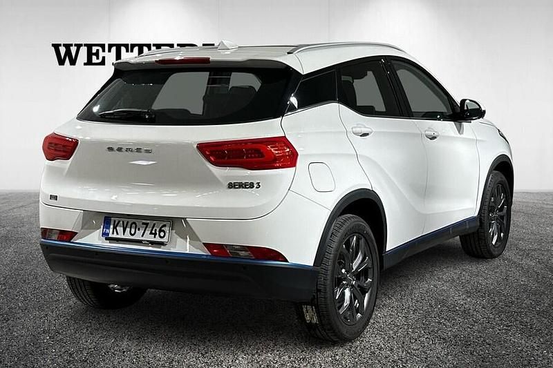 Käytetty Seres 3 119 kW (163 HP) 2024 Valkoinen Katumaasturi