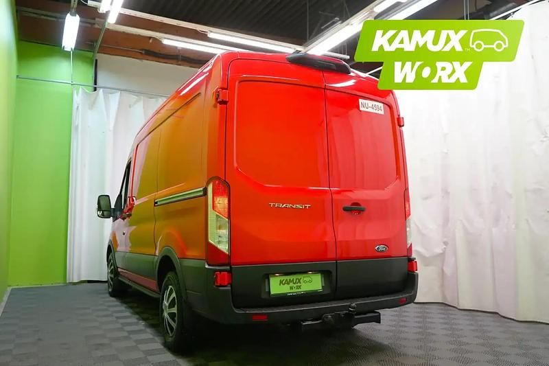 Käytetty Ford Transit Limited 185 HP (136 kW) 2021 Punainen Van