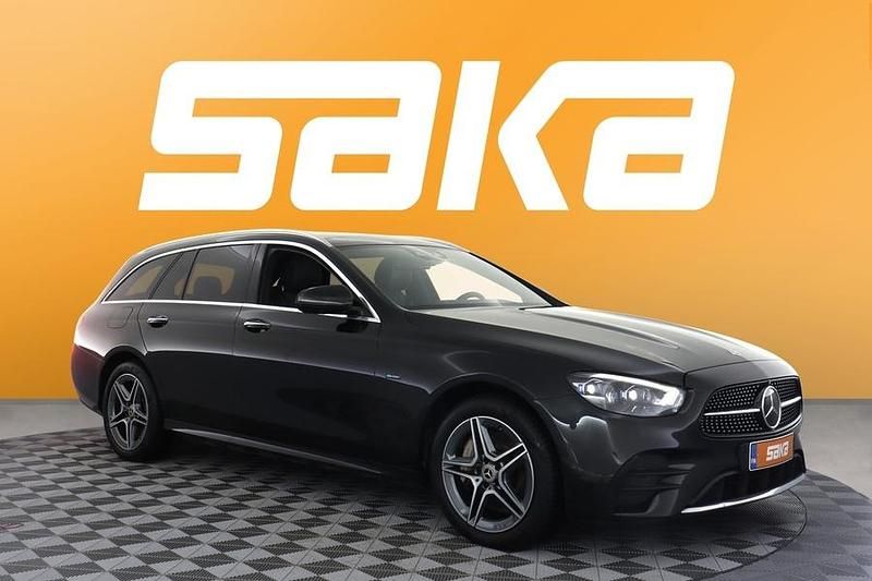 Käytetty Mercedes E300 AMG 306 HP (225 kW) 2021 Farmari