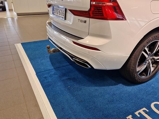 Käytetty Volvo XC60 R-Design 392 HP (288 kW) 2020 707 Katumaasturi