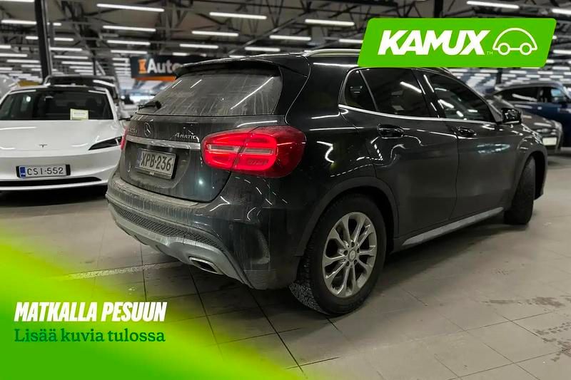 Käytetty Mercedes GLA220 AMG line 177 HP (130 kW) 2017 Musta Katumaasturi
