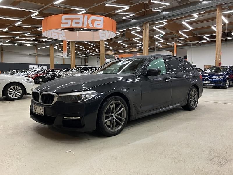 Käytetty 2018 BMW 520 M Sport Farmari | 22 800 € (Kallis) - Kuva 1/4