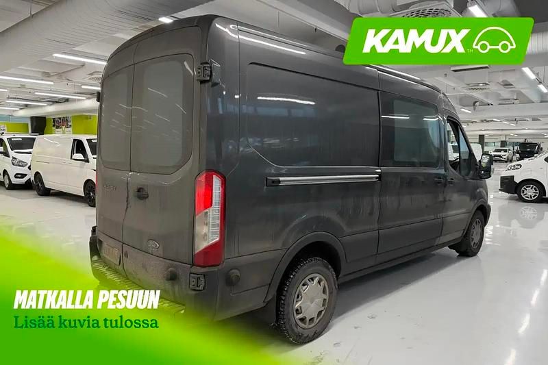 Käytetty Ford Transit 170 HP (125 kW) 2018 Hopea / harmaa Sedan