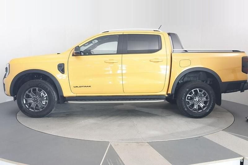 Käytetty Ford Ranger Wildtrack 205 HP (150 kW) 2023 Oranssi Nouto
