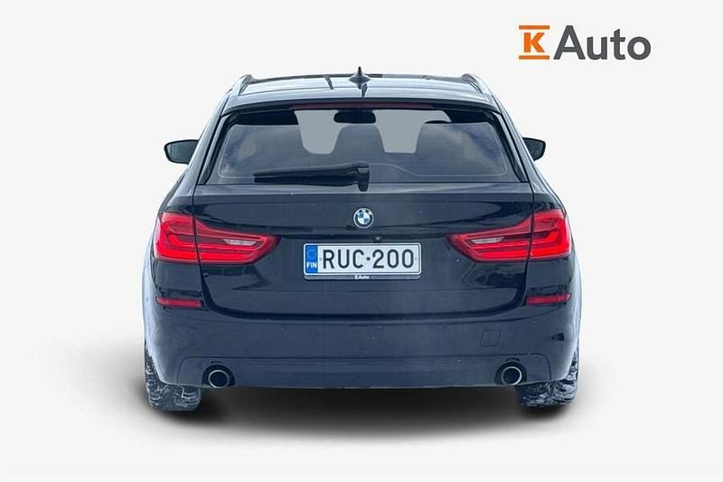 Käytetty BMW 518 150 HP (110 kW) 2019 Musta Farmari