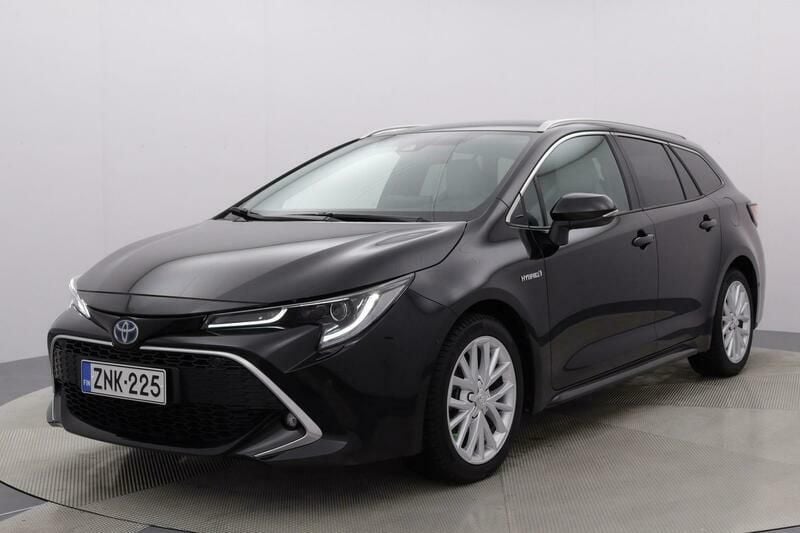 Musta Käytetty 2020 Toyota Corolla Style Farmari | 21 990 € (Perustarjous) - Kuva 1/4