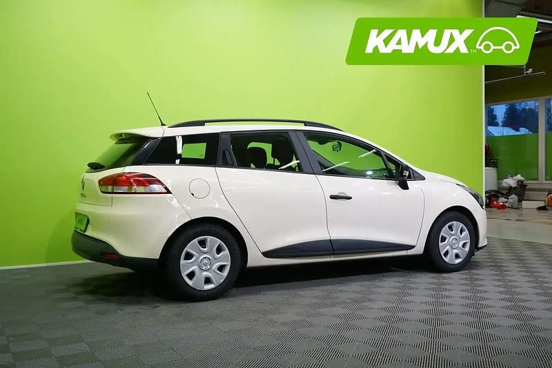 Käytetty Renault Clio GrandTour Authentique 73 HP (53 kW) 2015 Valkoinen Farmari