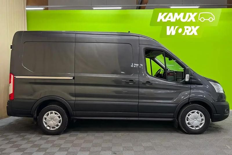 Käytetty Ford Transit Trend 131 HP (96 kW) 2020 Hopea / harmaa Van