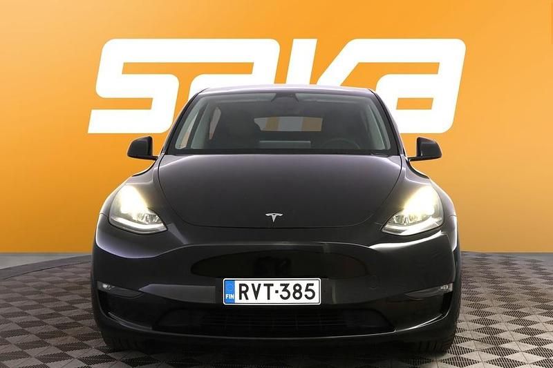 Käytetty Tesla Model Y 258 kW (351 HP) 2024 Katumaasturi