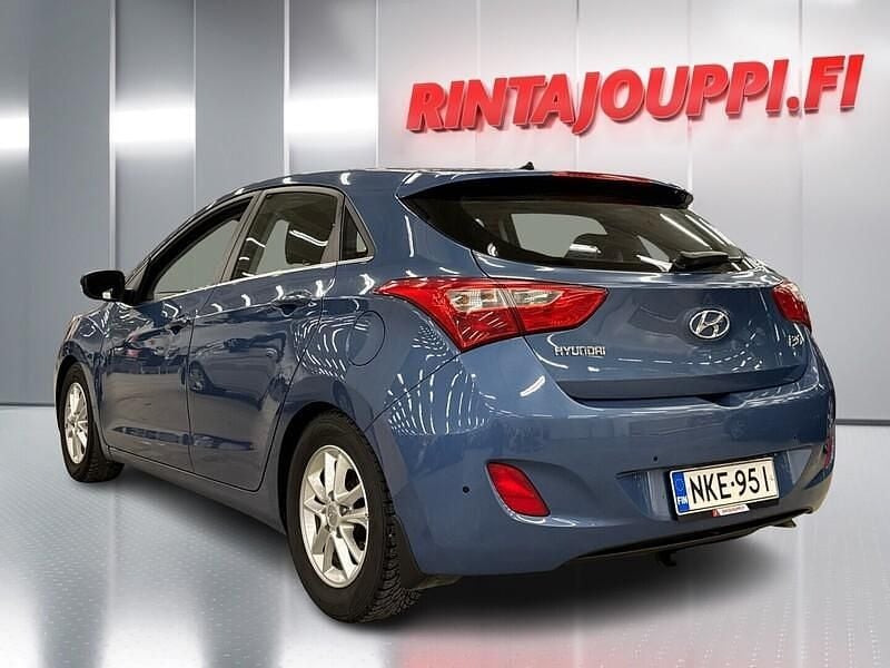 Käytetty Hyundai i30 Comfort 135 HP (99 kW) 2016 Sininen Viistoperä