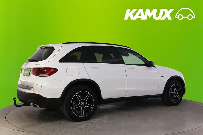 Käytetty Mercedes GLC300e AMG 211 HP (155 kW) 2020 Valkoinen Katumaasturi