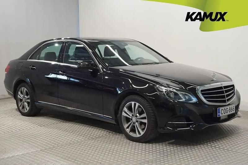 Käytetty Mercedes E200 Elegance 136 HP (100 kW) 2014 Musta Sedan