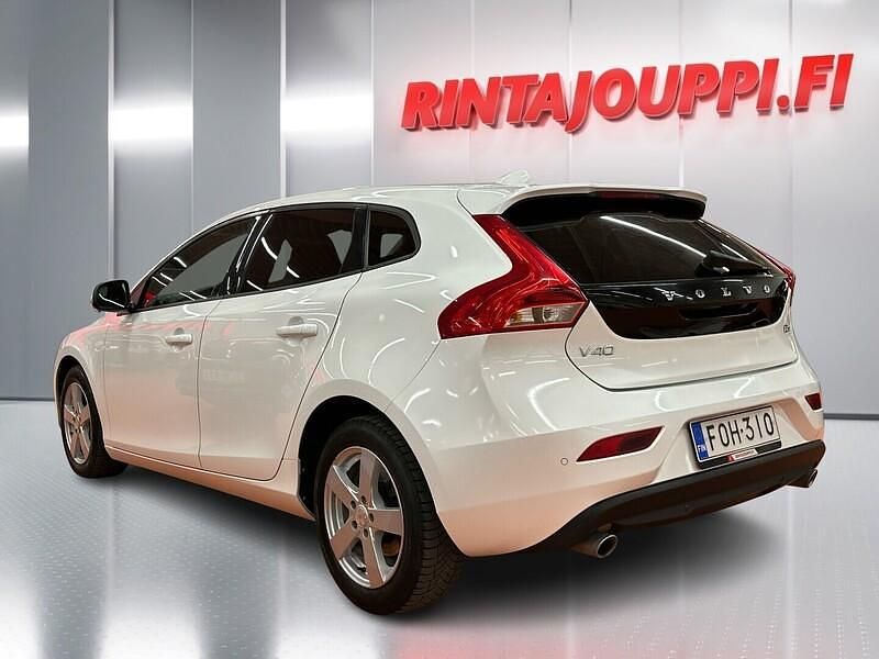 Käytetty Volvo V40 Business Edition 150 HP (110 kW) 2016 Tila-auto