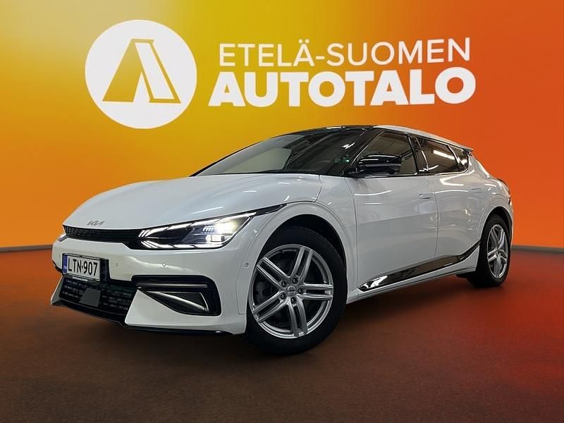 Valkoinen Käytetty 2024 Kia EV6 GT-Line Katumaasturi | 42 900 € (Hieman kallis) - Kuva 1/3