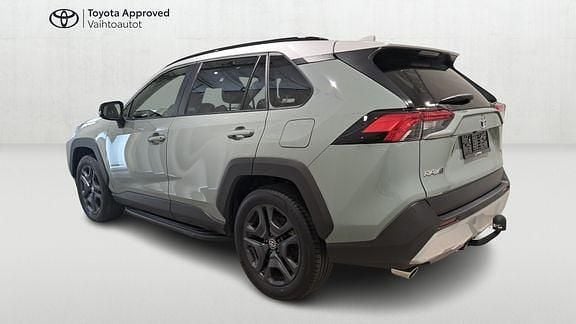 Käytetty Toyota RAV4 Edition 2023 Vihreä Katumaasturi