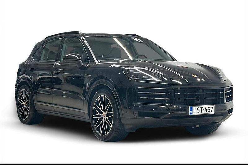 Käytetty Porsche Cayenne 471 HP (346 kW) 2025 Musta Katumaasturi